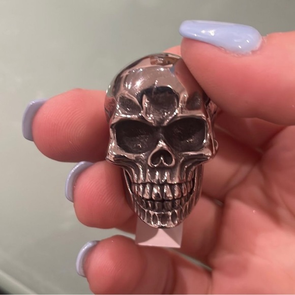 Skull ring - Picture 2 of 3